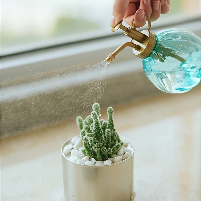 Gardening Tools Vintage - Bouteille pulvérisatrice en plastique pour la