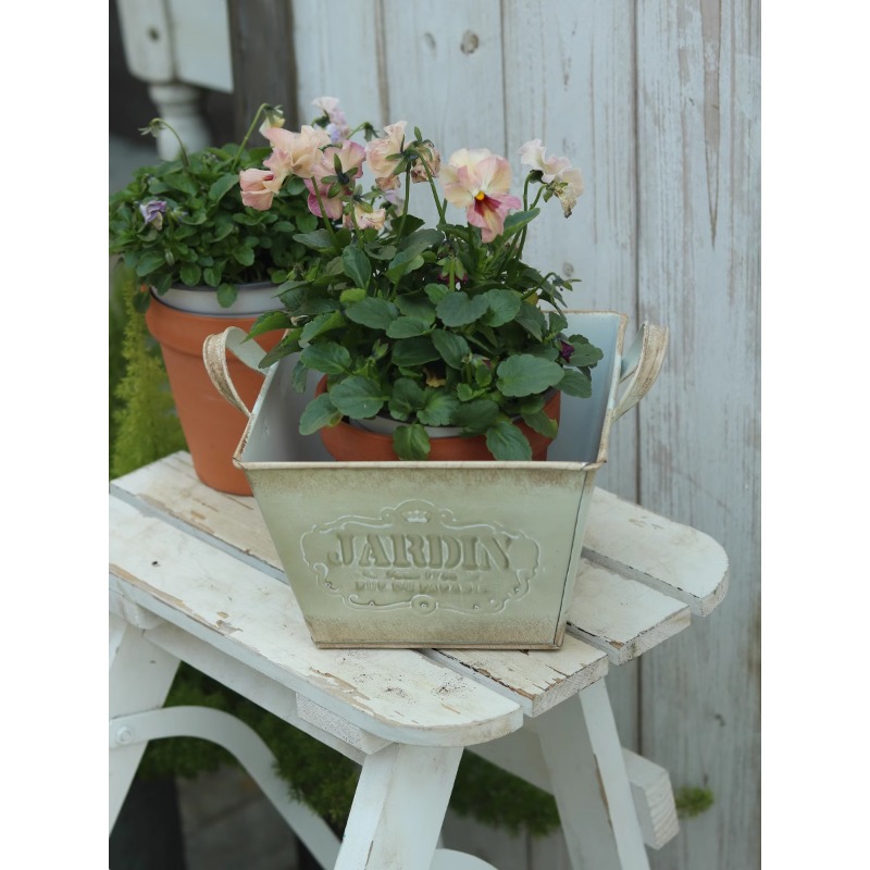 Pot à fleurs vintage en étain  - Gardening Tools In English avis et prix